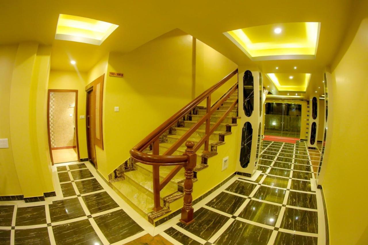 Om Gaura Hotel Pokhara Eksteriør billede