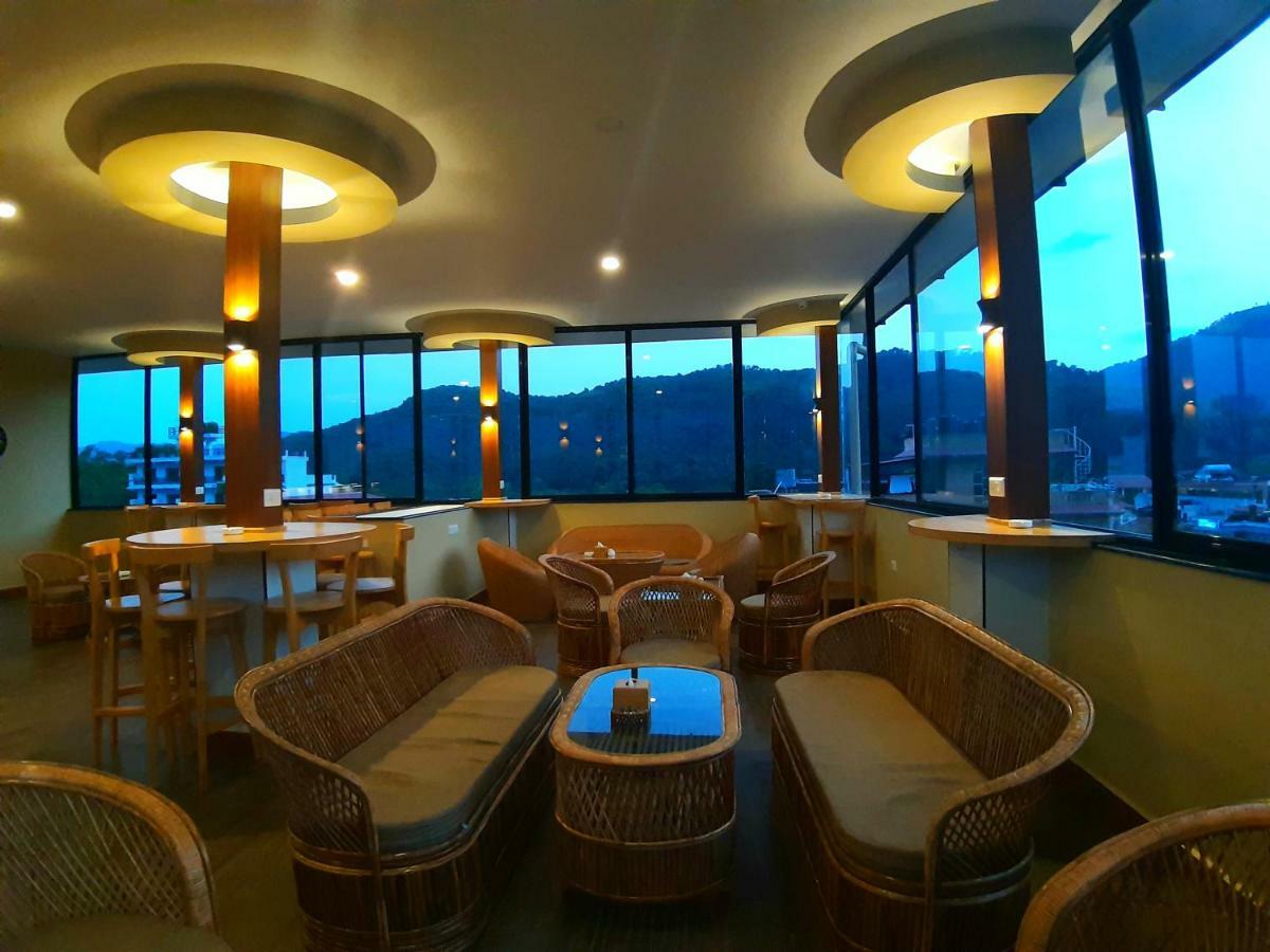 Om Gaura Hotel Pokhara Eksteriør billede
