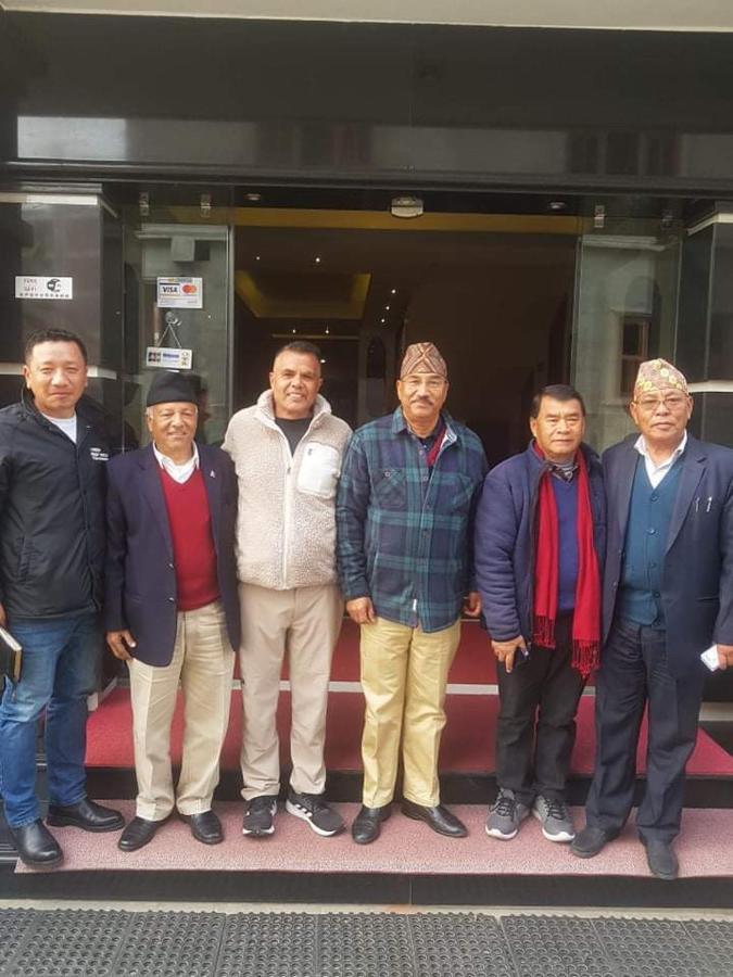 Om Gaura Hotel Pokhara Eksteriør billede
